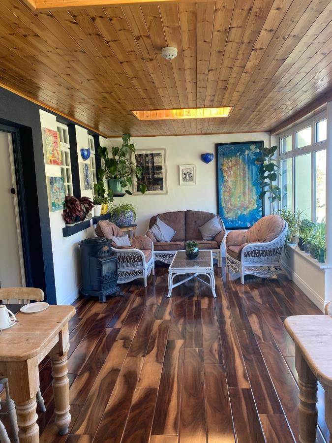 Quay Lodge Westport Extérieur photo