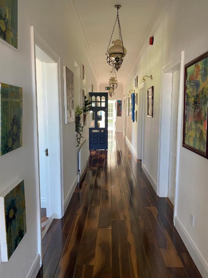 Quay Lodge Westport Extérieur photo